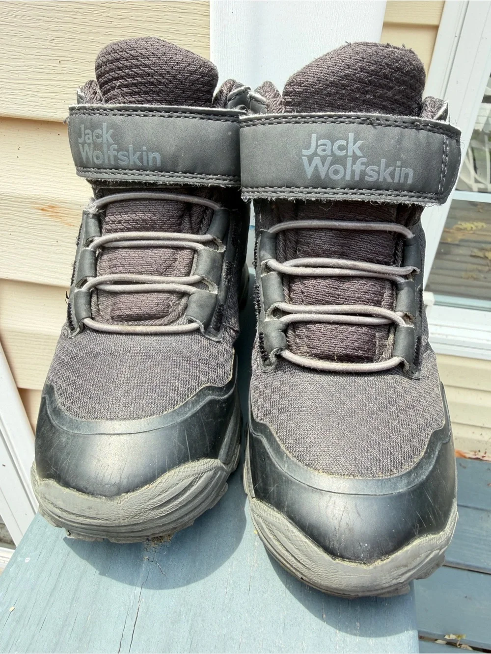 Pre-owned Jack Wolf-skin Cynox Texapore Water-resistant hiking boot, Toddler 10
